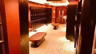 告别僵硬！昆明老中医私藏的3个按摩手法，让你筋骨舒活似少年