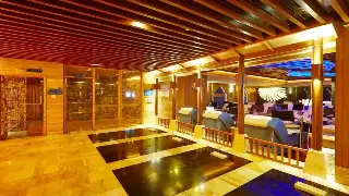 按摩行业大爆料：昆明养生馆内卷升级？新概念SPA、黑科技按摩你Pick哪个？ 海报